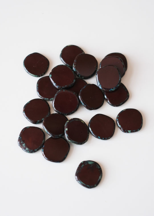 Onregelmatig rond 22 mm, chocoladebruin