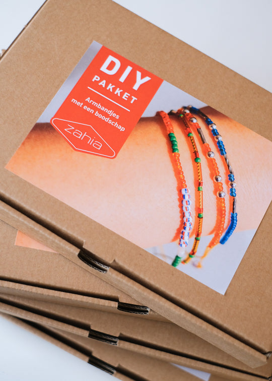 DIY pakket armbandjes met een boodschap