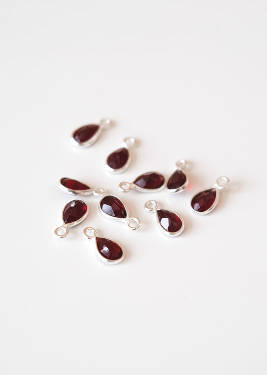 Bedel druppeltje granaat, zilver