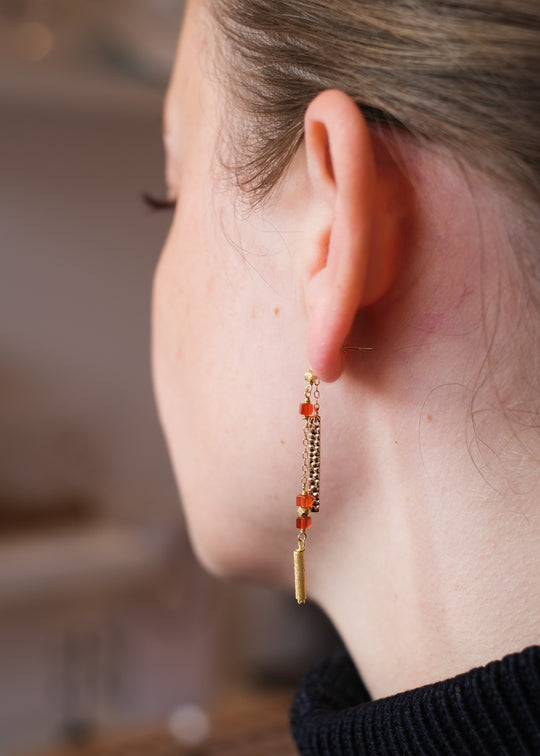 Oorhangers met rode agaat