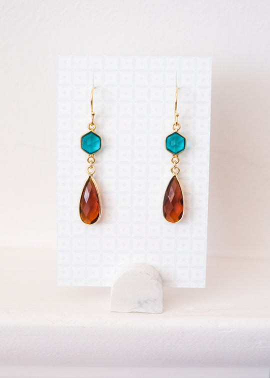 Oorhangers met honingkwarts en apatiet