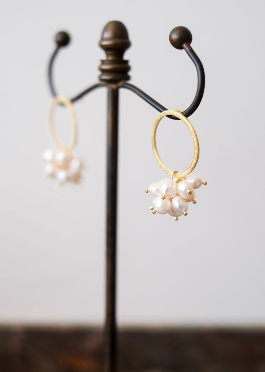 Oorstekers met met zoetwaterparels