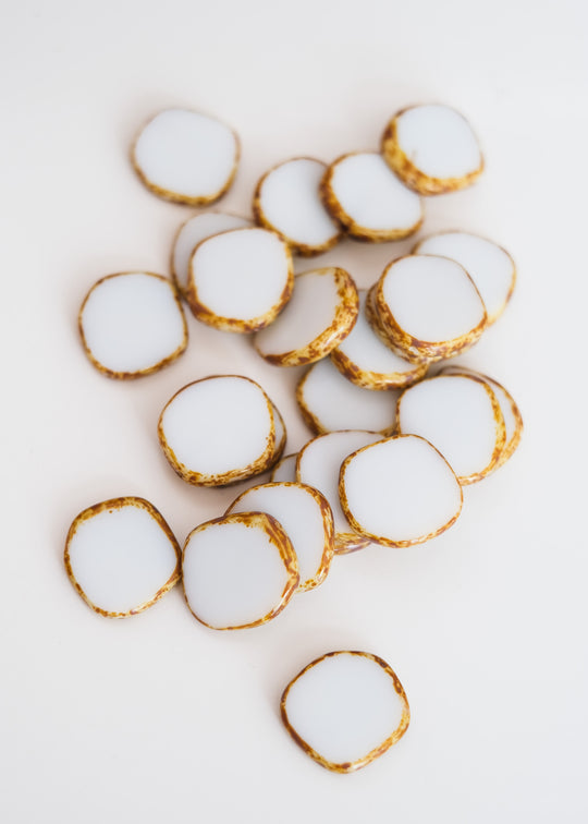 Onregelmatig rond 22 mm, wit