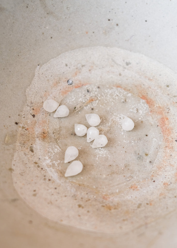 witte maansteen briolettes