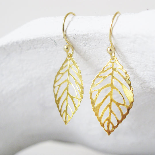 Oorhangers filigraan blaadje goud