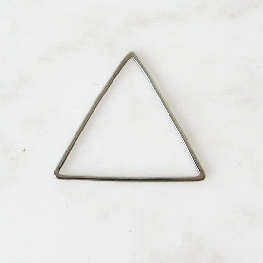 Tussenstuk driehoek Black rhodium