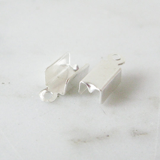 Lederklem 4mm zilverkleurig