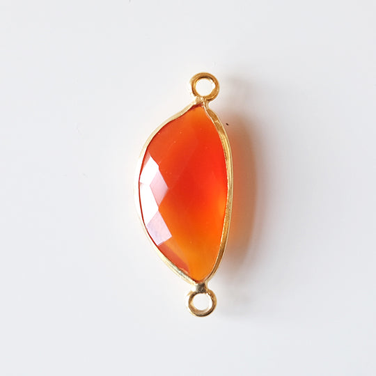 Link halve maan carneool, verguld