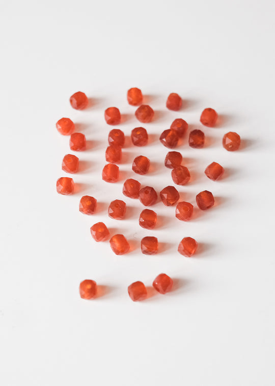 Kralen, blokje carneool