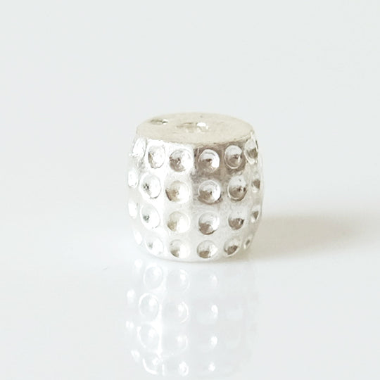 Kraal ton met reliëf verzilverd