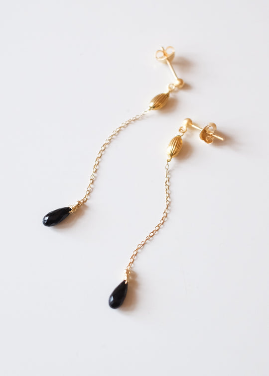 Lange oorbellen met onyx