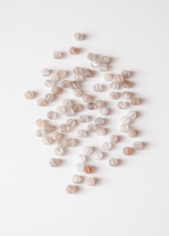 Kralen, mini schijfjes grijze maansteen