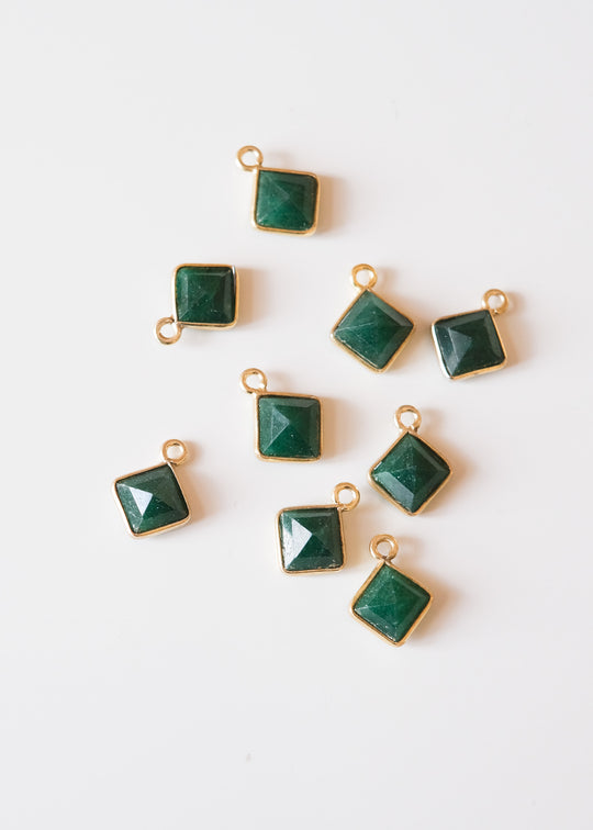 Bedel ruitje groene aventurijn, verguld