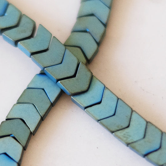 Kraal hematiet V-vormig groot petrol