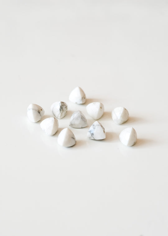 Briolette trillion howliet