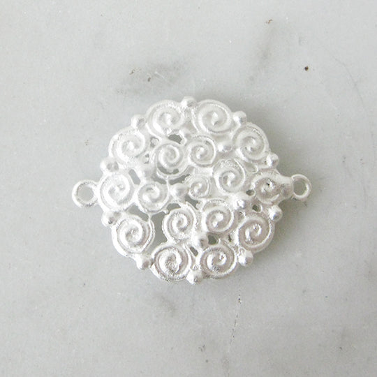 Filigraan linkje verzilverd