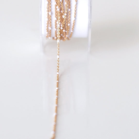 Ketting met stipjes, wit