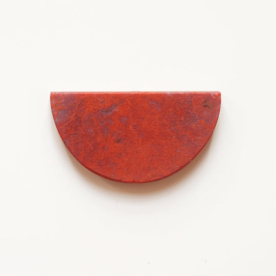 Halve maan, rode jaspis