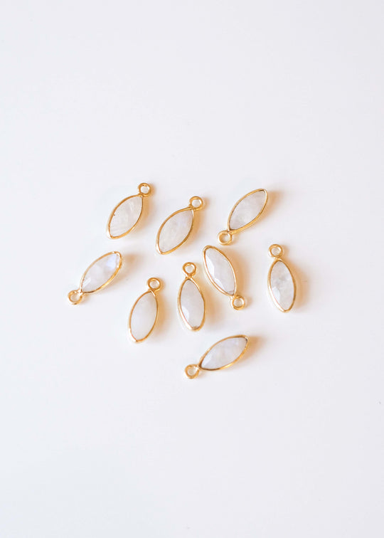 Bedel navette maansteen, verguld