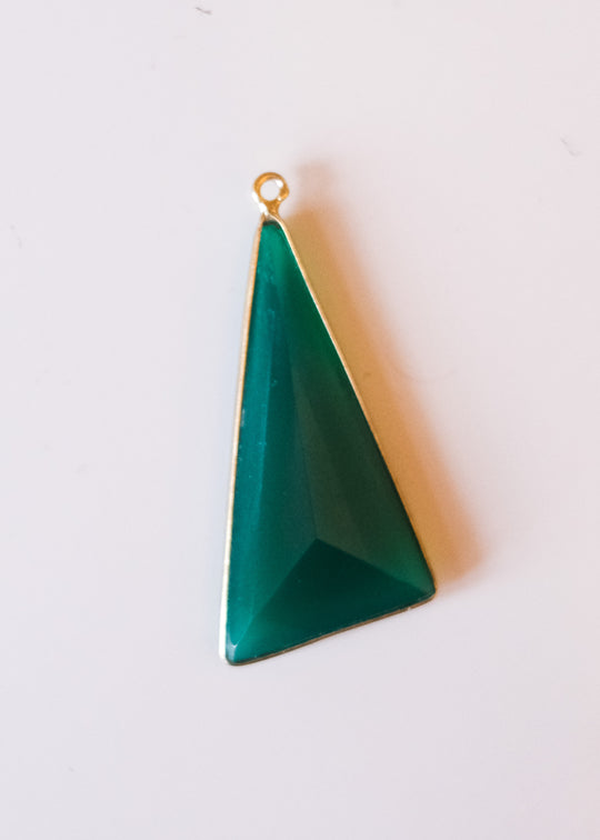 Hanger linkse driehoek onyx, verguld