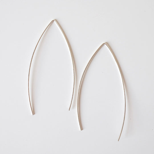 Lange oorhaak zonder oog, zilver