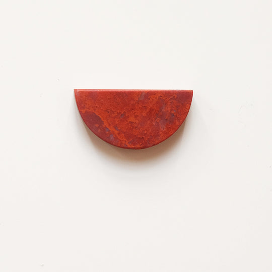 Kleine halve maan, rode jaspis