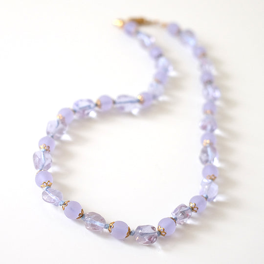 Vintage halssnoer lila