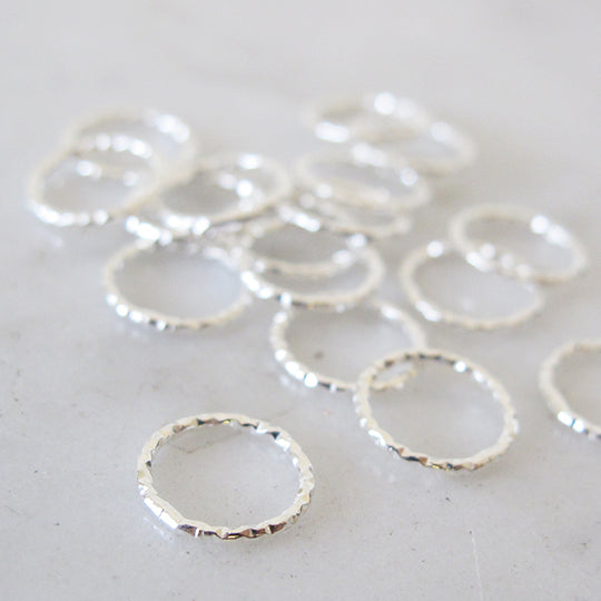 Ring gehamerd sterling zilver, 8 mm