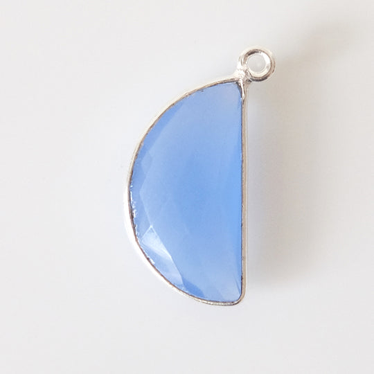Halve maan blauwe chalcedoon zilver