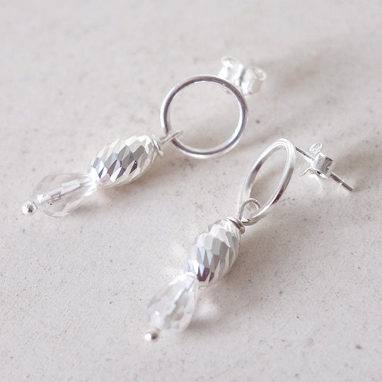 Zilveren oorhangers met kristal