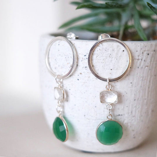 Oorhangers met kristal en groene onyx