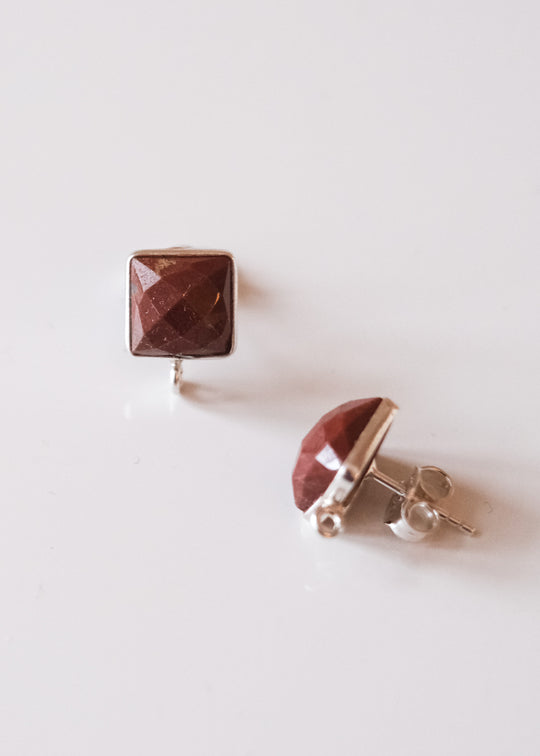 Oorsteker met jaspis, zilver