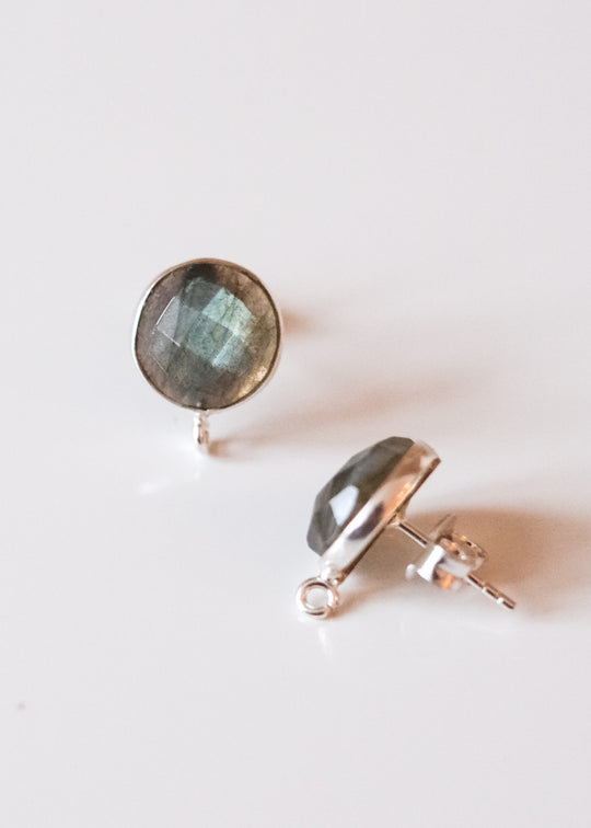 Oorsteker met labradoriet, zilver